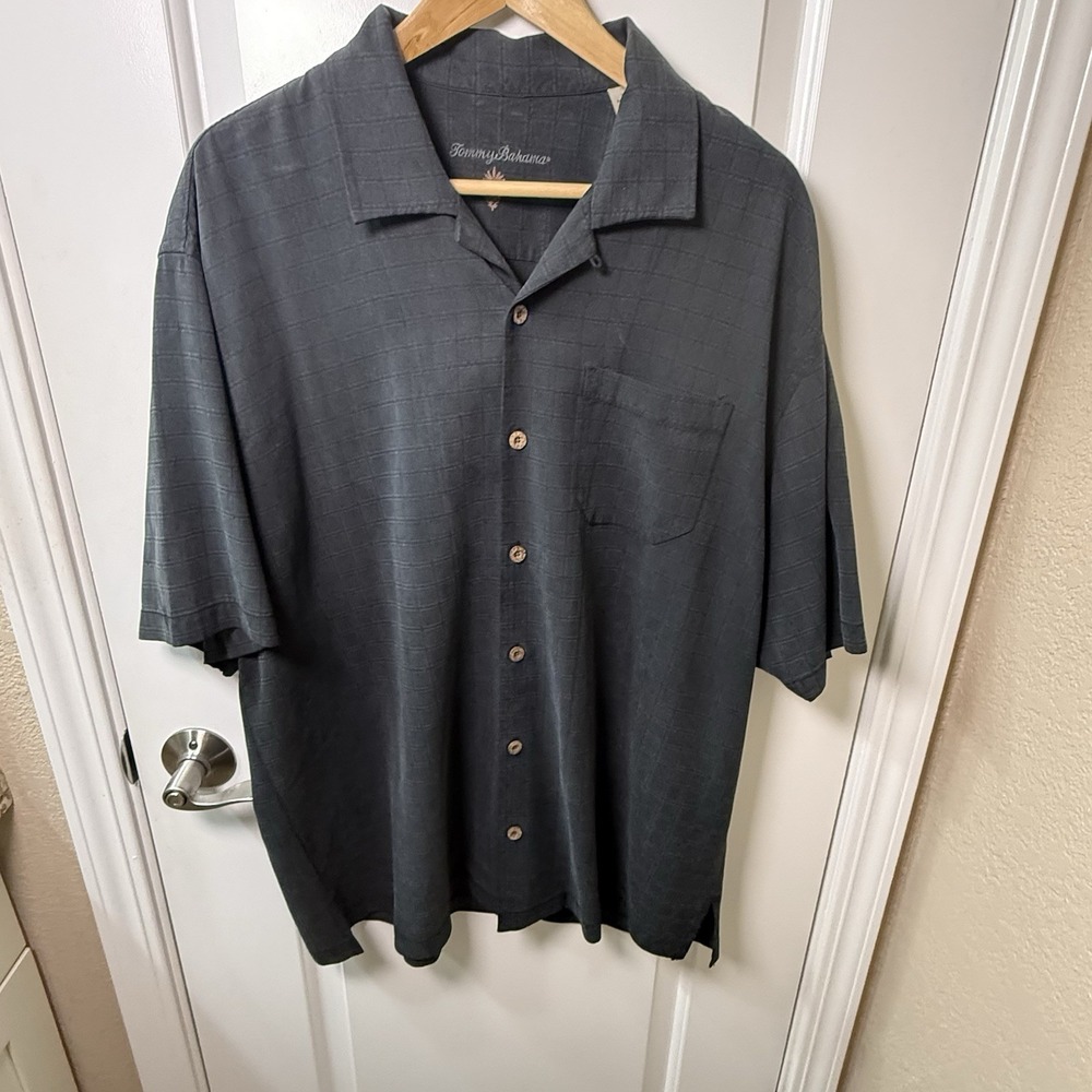 Tommy Bahama Island Barefly Shirt Mens XL Black Silk Embroidered Cocktail